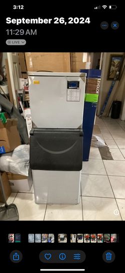 Commercial Ice Maker