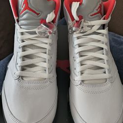 Jordan 5 Fire Red Silver Tongue Size 10.5 (NO TRADES) 