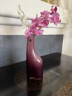 Asymmetrical Modern Vase  With Flowers 