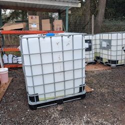 300 Gallon IBC Totes 