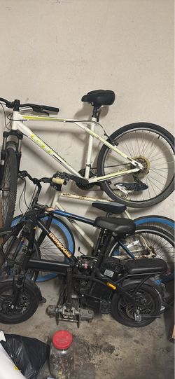 Mountain Bike Blue and Black