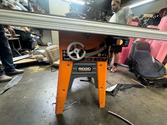 RIDGID TS3650 10” Contractor Table Saw with Stand