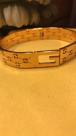Bracelet