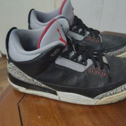 Retro 3 Jordans size 13