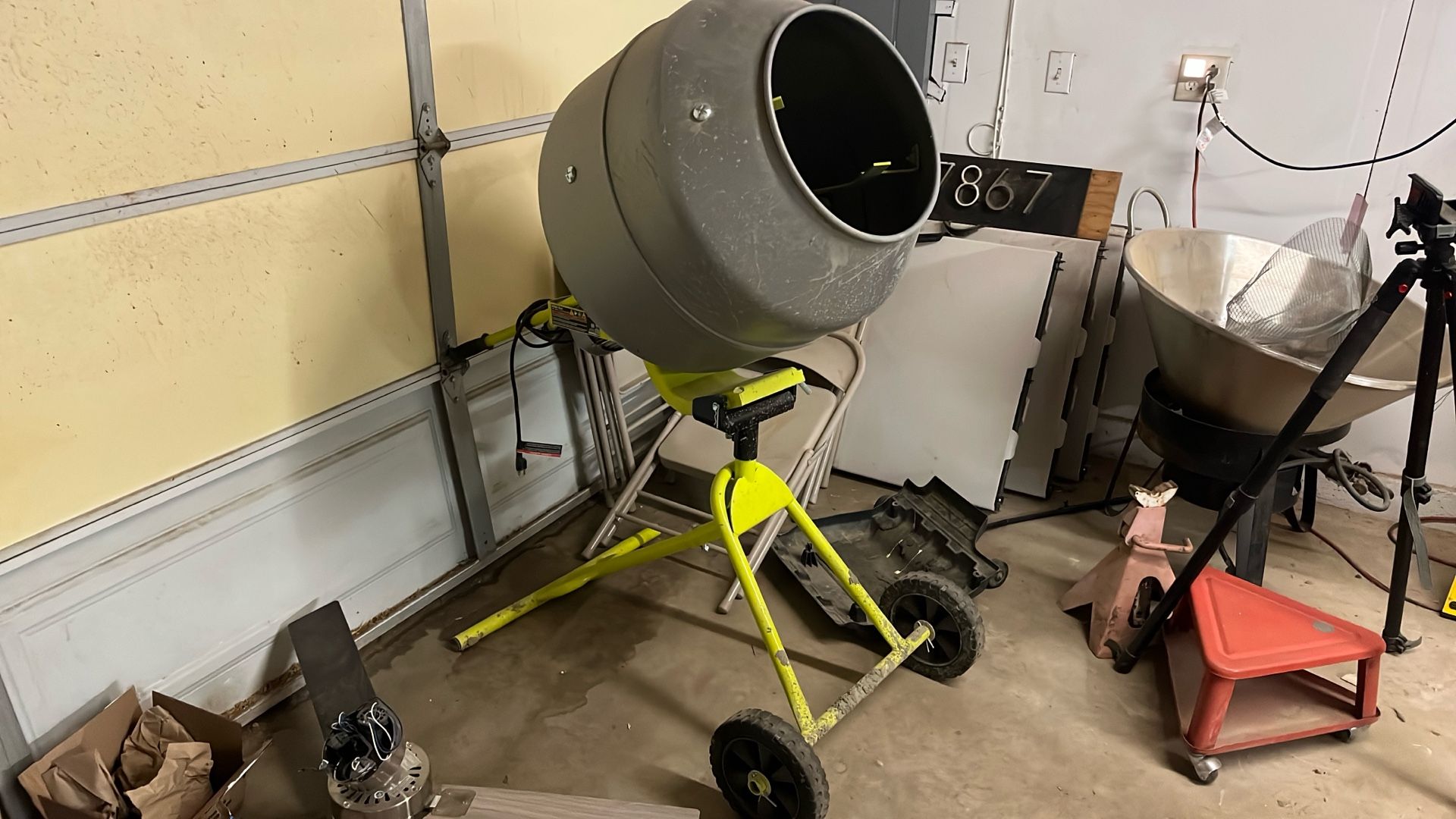 Ryobi Mixer