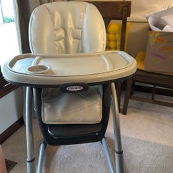 Graco Blossom™ 6-in-1 Convertible High Chair