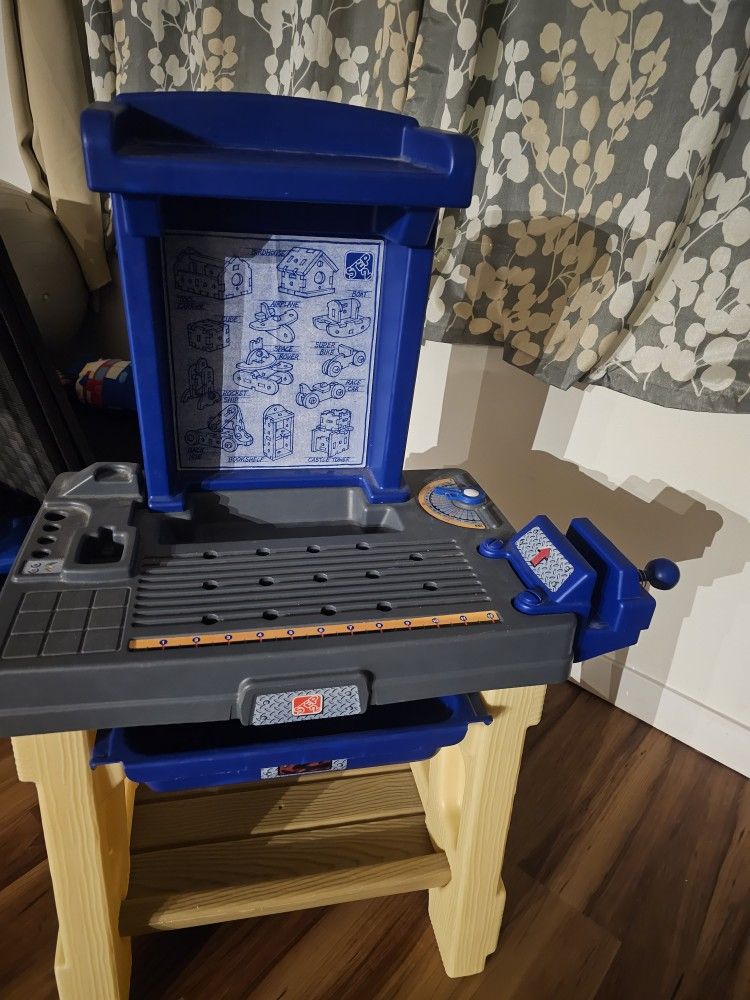 Kids Tool Station