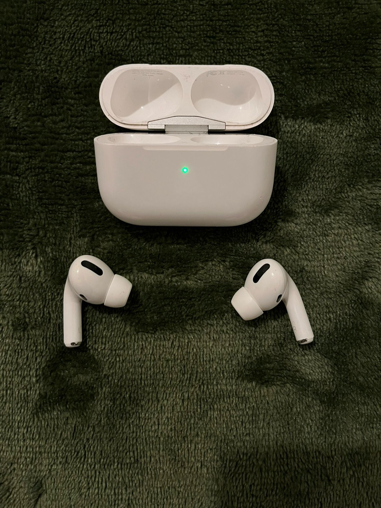AirPods