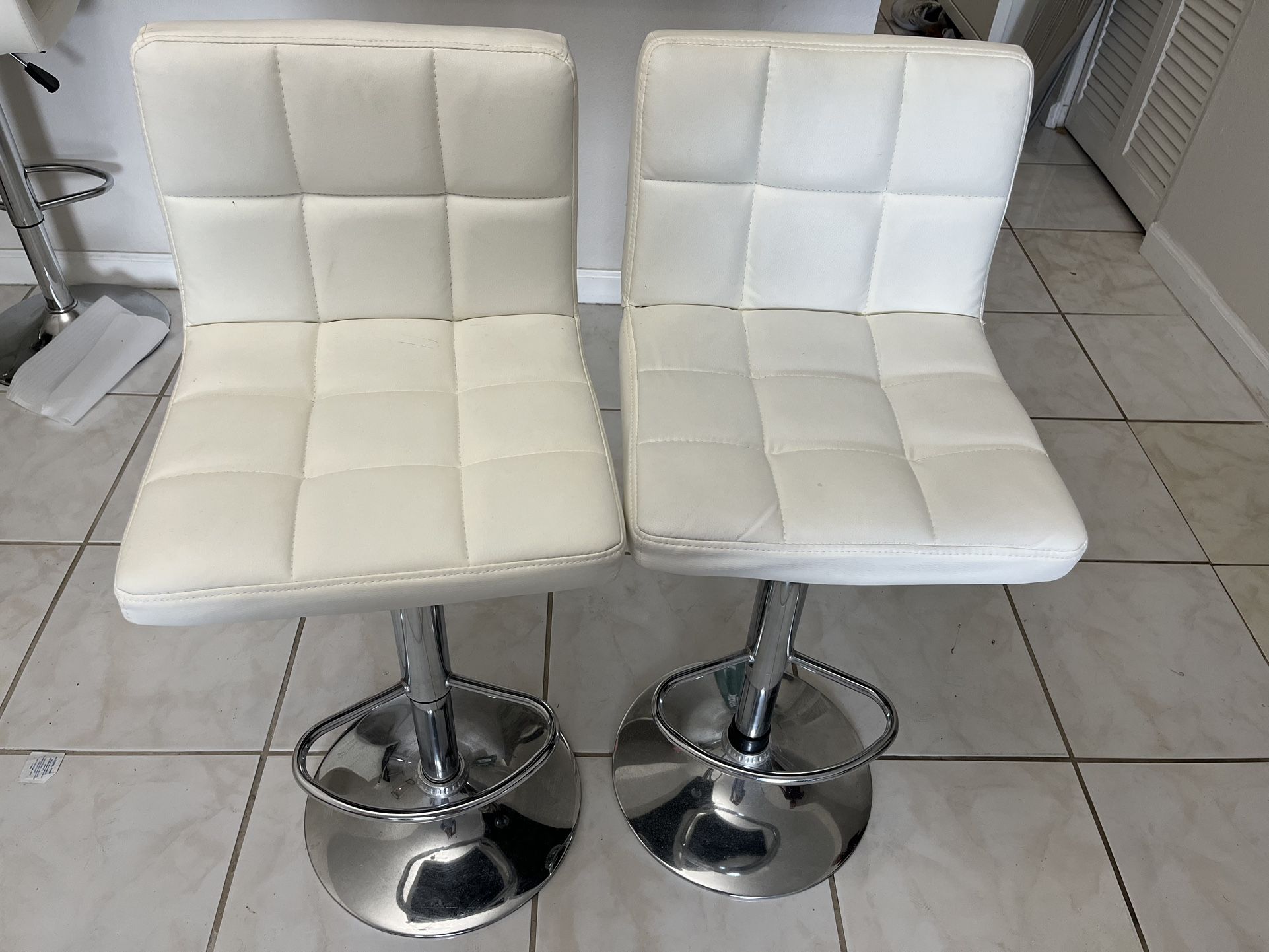 4 Bar Stools For Free