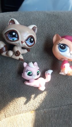 Little pet shop dolls