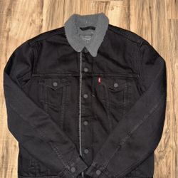 New Men’s Size Medium Levi’s Sherpa Jacket