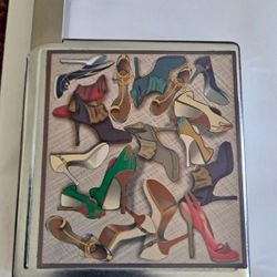  Cigarette Case Heel Shoe Decoration & Lighter

