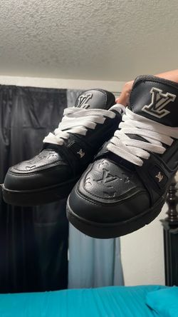 Louis Vuitton size 8.5