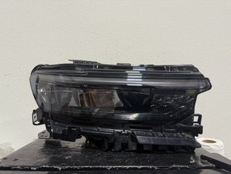 JEEP GRAND CHEROKEE RIGHT HEADLIGHT 2023