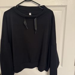 STYLUS  Women’s Black Sweatshirt Size XL