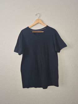 Fruit of the Loom Select Men's Black V-Neck T-Shirt Size Large Basic Tee