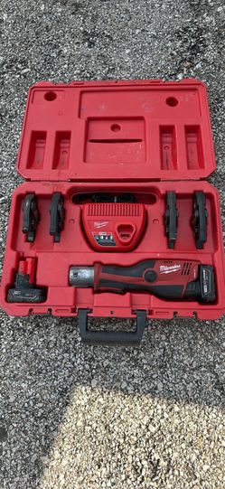 Like New Milwaukee M12 Pro Press