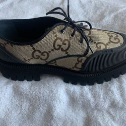 Brand New Men’s Gucci Supreme Macro GG Shoes…Size 13.5