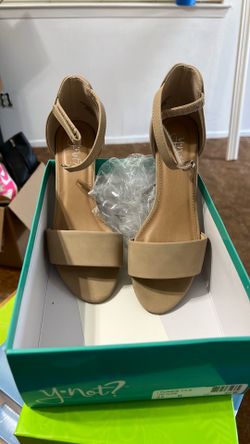 Girls dress shoes 3.5
