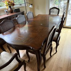 Wood Table With 2 Leaves And 8 Chairs 