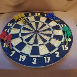 Dartboard With 12 Darts