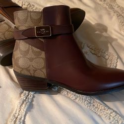 Boots-Coach Size 6.5