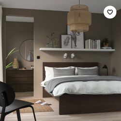 IKEA malm Bed - Queen 