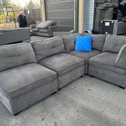 Sectional Couch 