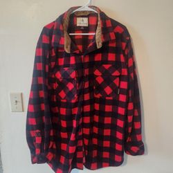 Legendary Whitetails Shirt Men's XL Fleece Shacket Red Black Plaid Flannel