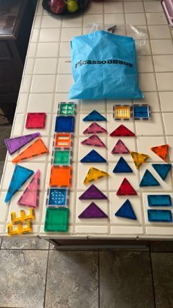 36 Picasso Tiles