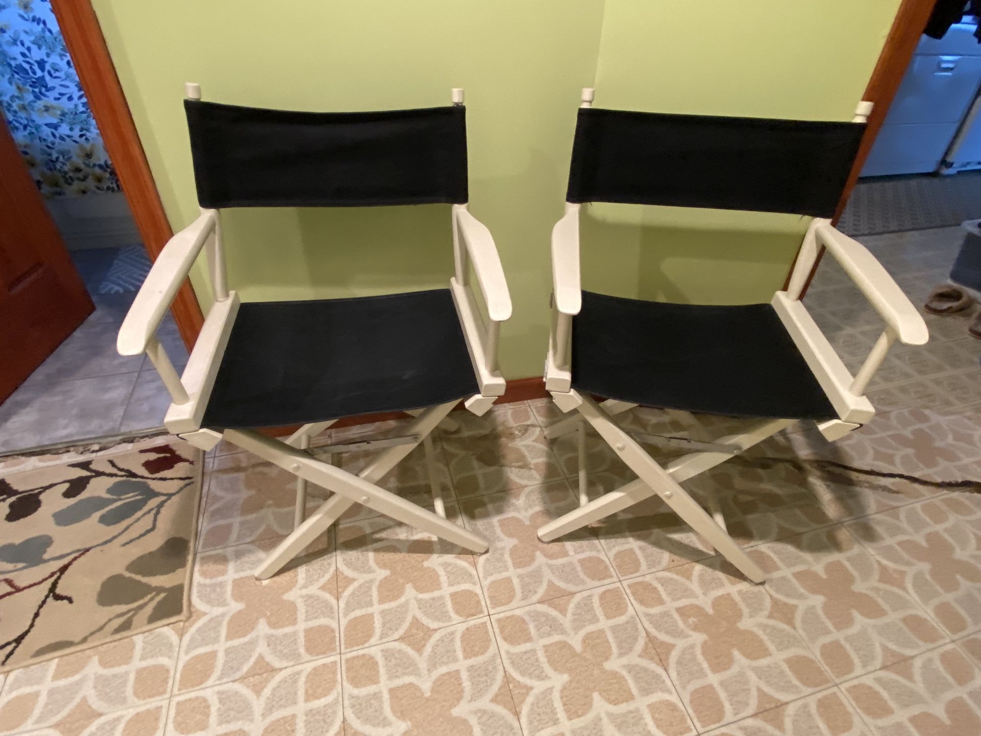 Directors Chairs Make an Offer
