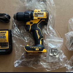 DEWALT ATOMIC 20-Volt Lithium-Ion Cordless Compact 1/2 in. Drill/Driver Kit with 2.0Ah Batteries