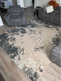 Area rug 8’x10’