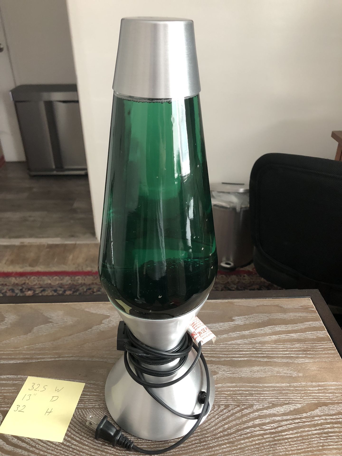 Green Lava Lamp (Silver Base/Cap, Green Bottle, Black Lava)
