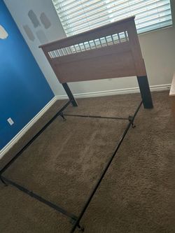 Wood Headboard with Metal Bed Frame