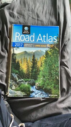 Rand McNally Large Scale Road Atlas 2017 (United States only)