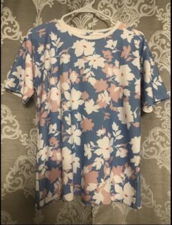 Women top size large