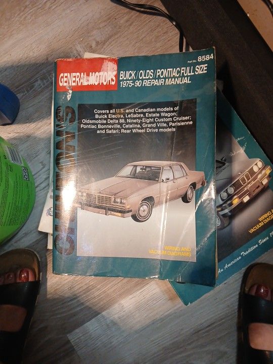 Chiltons General Motors Buick/ Pontiac Full Size 1975- 90