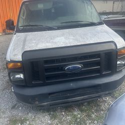 PARTING OUT 2010 Ford 5.4