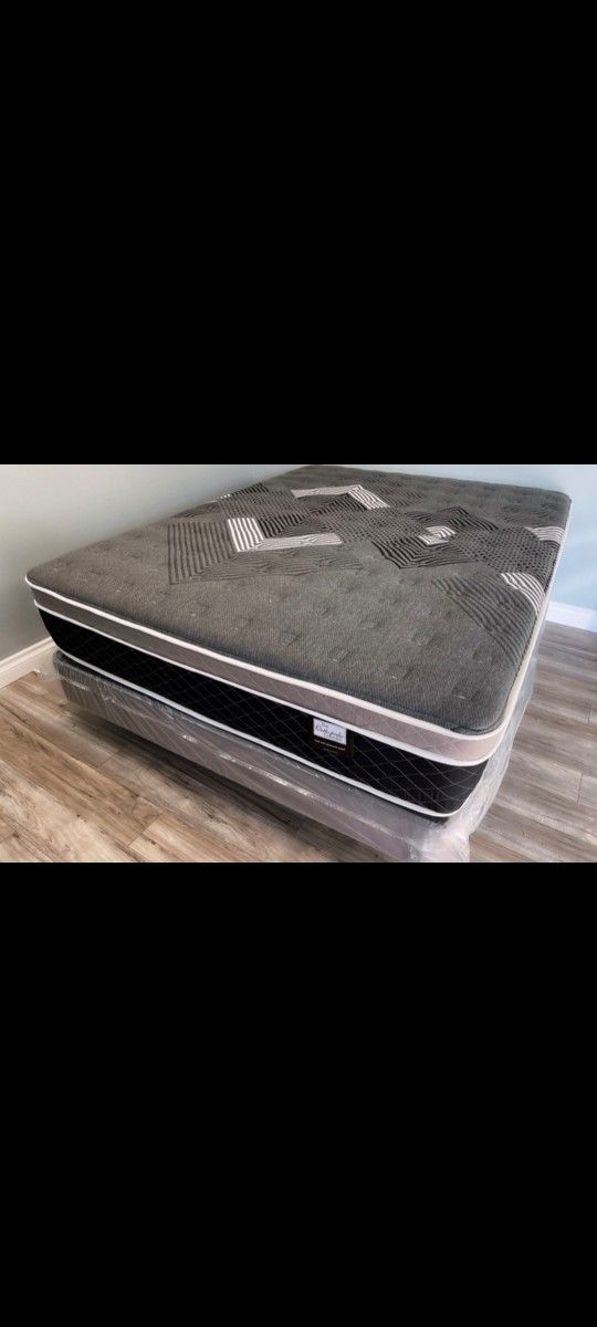 Queen Oasis Thermal Comfort Europillow Top 12inch Matres!!