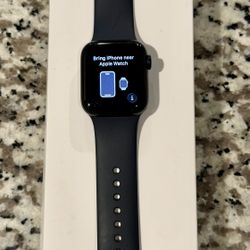 Apple Watch SE (2nd Gen) 40mm GPS + Cellular (unlocked) Midnight Aluminum