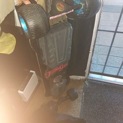Electric skateboard