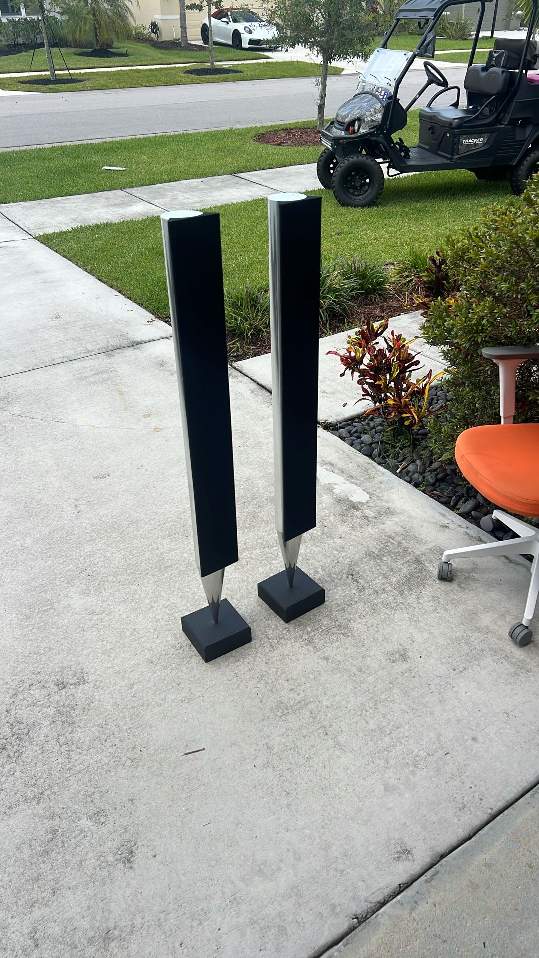 Bang & Olufsen Pencil Speakers And Center Channel Powered Speaker
