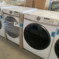 New Open Box Samsung Washer /Dryer Electric Set 