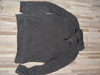Gray Long Sleeve Pullover Sweatshirt