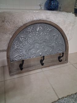 NEW! Rustic Arched Wall Hook Rack
