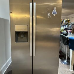 Whirlpool WRS335FDDM01 36-inch Wide Side-by-Side Refrigerator - 24 cu. ft.