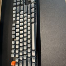 Keychron K8 - red switches for sale