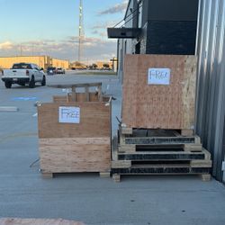 FREE – Wooden Crates & Plywood (With Nails) – Pickup Only