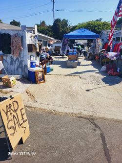 Yard Sale 